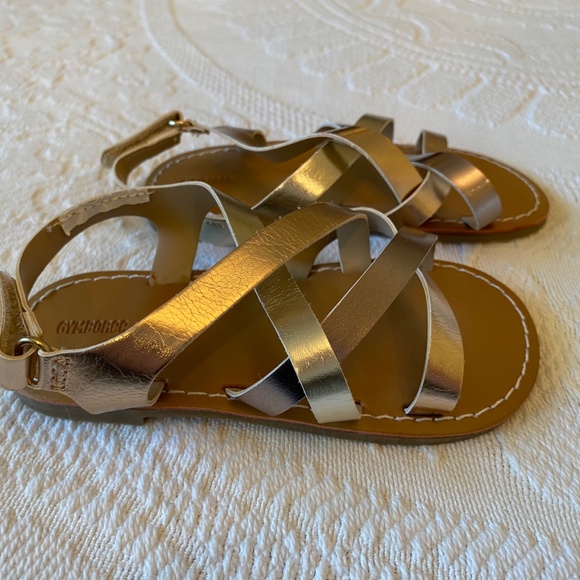 Gymboree Toddler size 7 Sandals - Picture 2 of 4